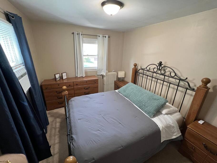 The Purple Door Apt In The Heart Of Radford City Экстерьер фото